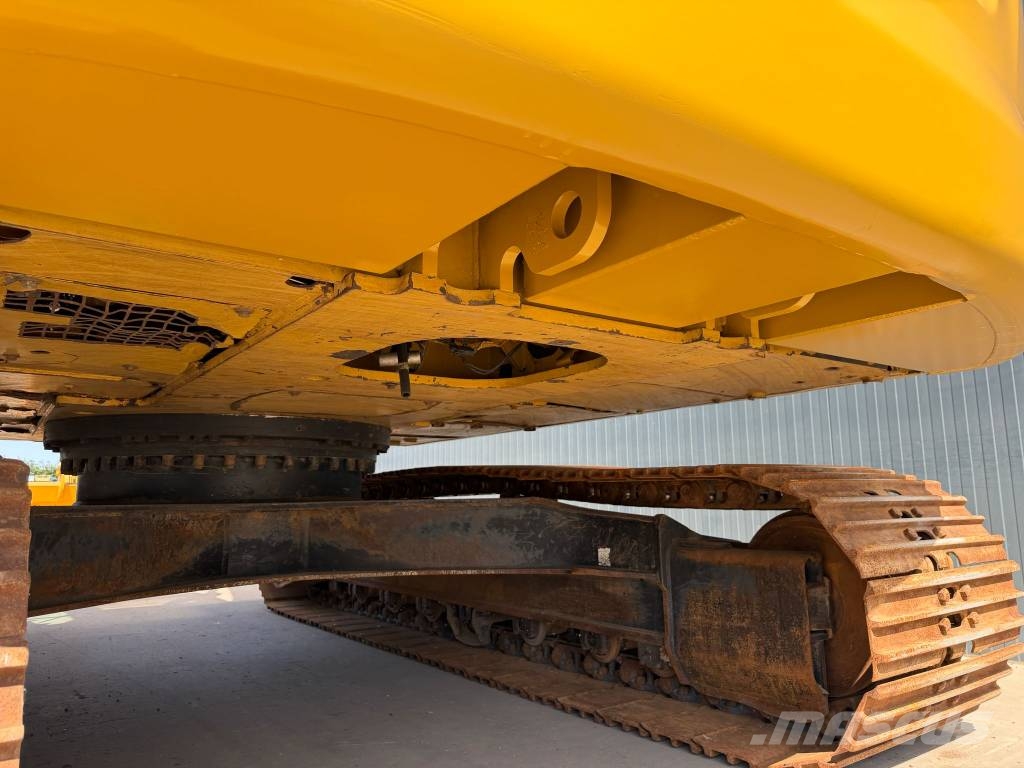 CAT 320 07B Rupsgraafmachines