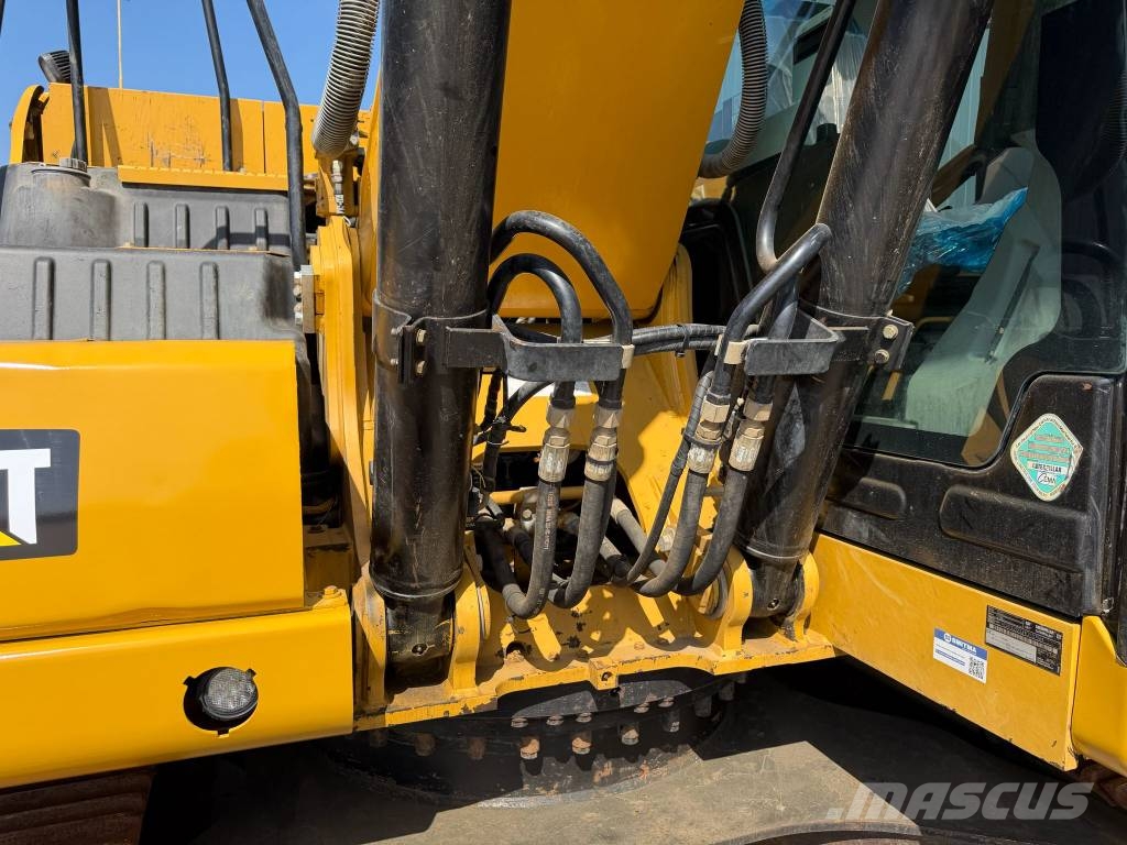 CAT 320 07B Rupsgraafmachines