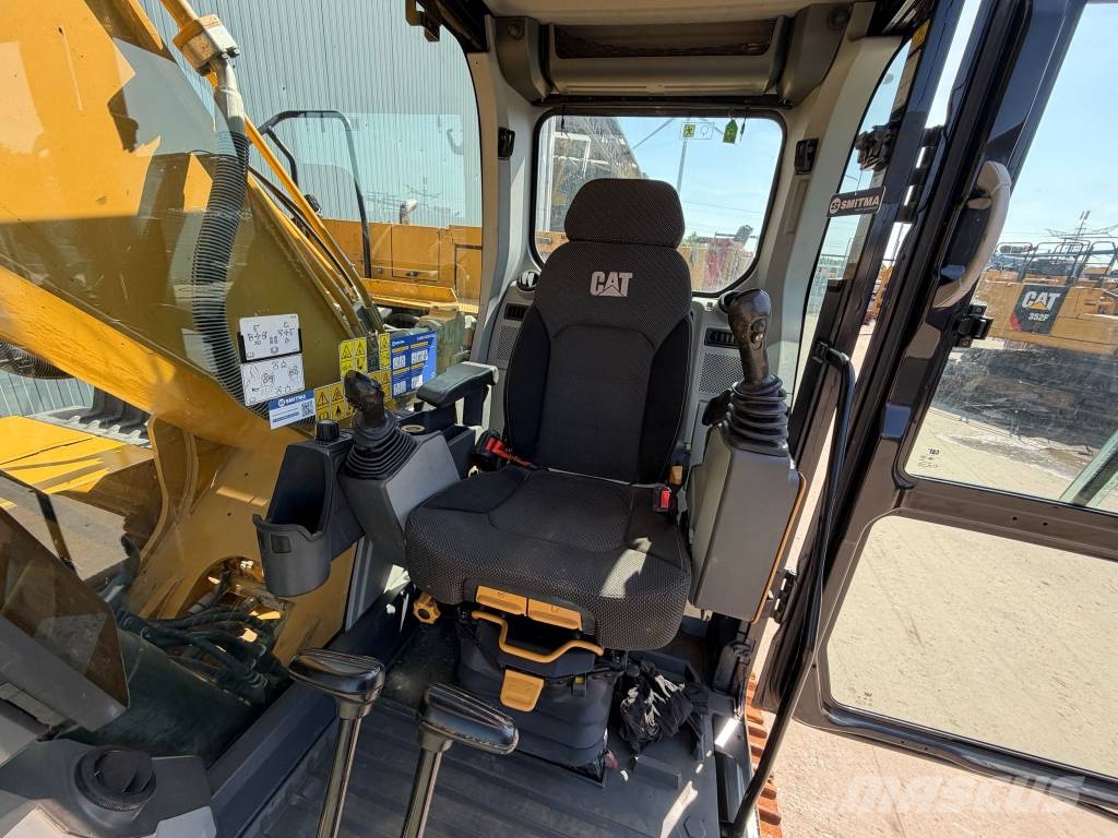 CAT 320 07B Rupsgraafmachines