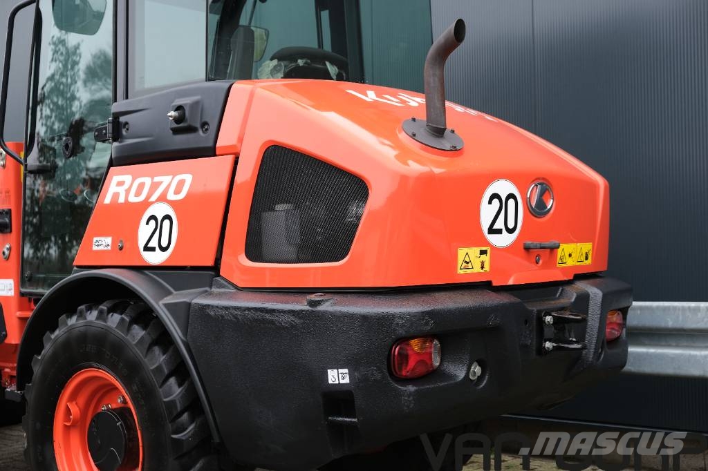 Kubota R 070 | 2023 | 740h | Klima A/C Iekrāvēji uz riteņiem