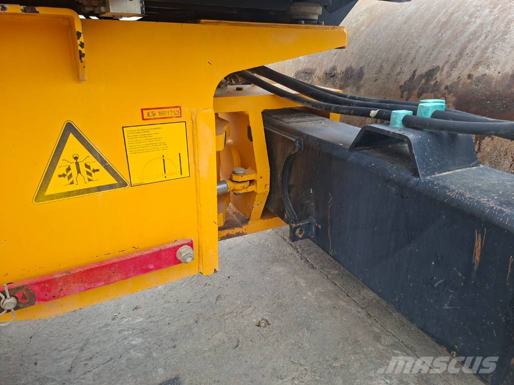 JCB Vibromax VM 132 D Rodillos de un solo tambor