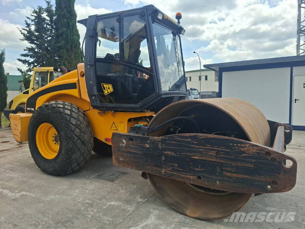 JCB Vibromax VM 132 D Rodillos de un solo tambor