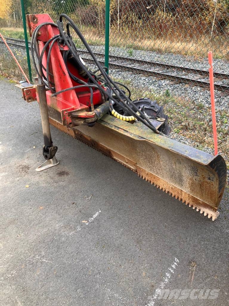 Kipa Raspi 300 道路用レーキ