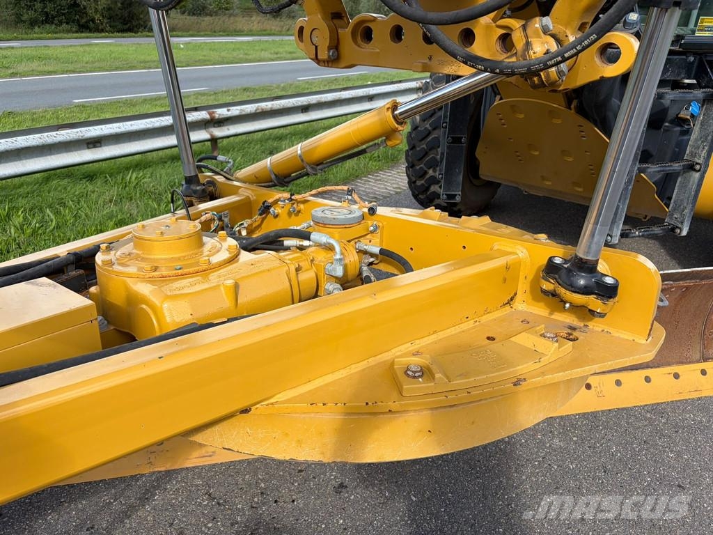 CAT 140 AWD 15A CE / TUV / EPA Trimble prepared Greideri