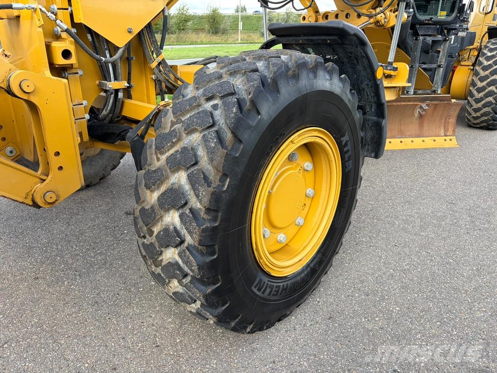 CAT 140 AWD 15A CE / TUV / EPA Trimble prepared Grederji