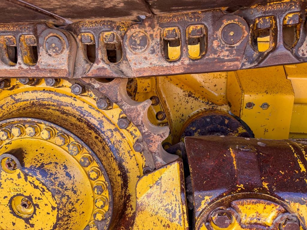 Komatsu D65PXI-18 mit Heckaufreißer GPS Μπουλντόζες με ερπύστριες