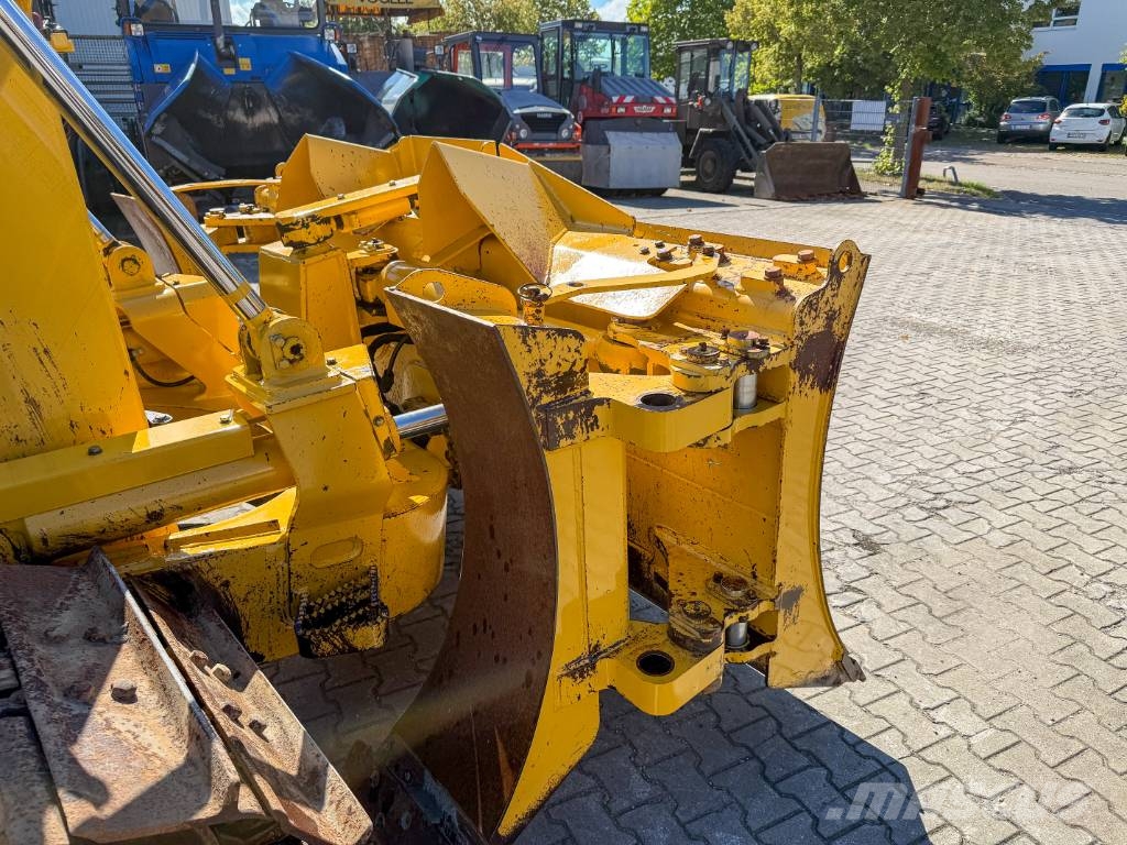 Komatsu D65PXI-18 mit Heckaufreißer GPS Μπουλντόζες με ερπύστριες