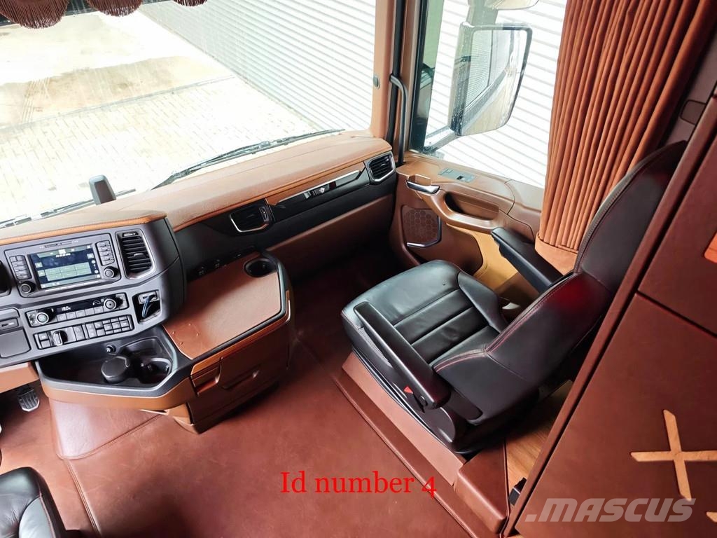 Scania S580 V8 6x2 Longline Showtruck! Cabezas tractoras