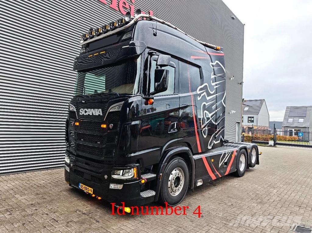 Scania S580 V8 6x2 Longline Showtruck! Cabezas tractoras
