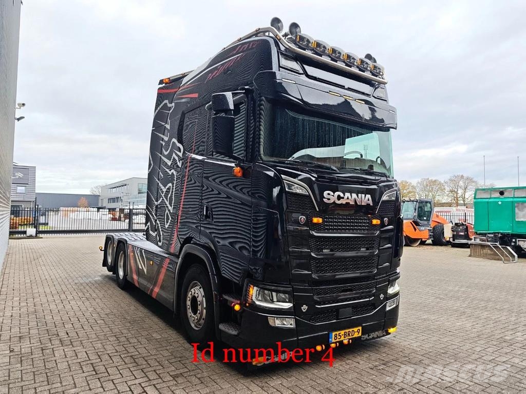 Scania S580 V8 6x2 Longline Showtruck! Cabezas tractoras