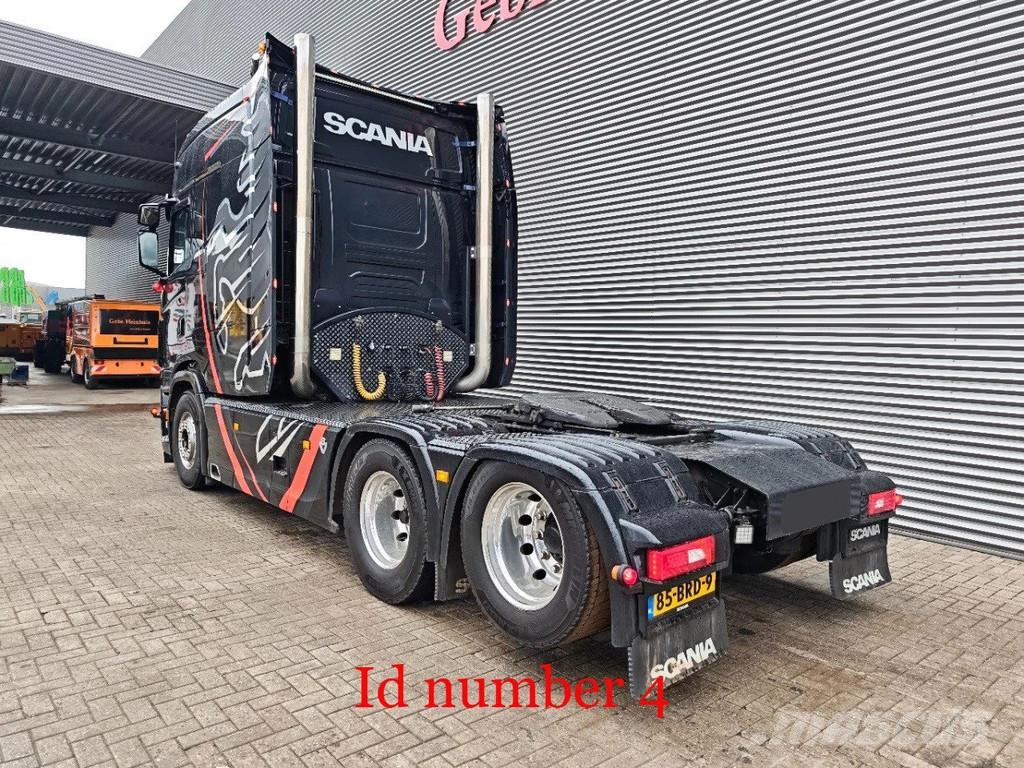 Scania S580 V8 6x2 Longline Showtruck! Cabezas tractoras