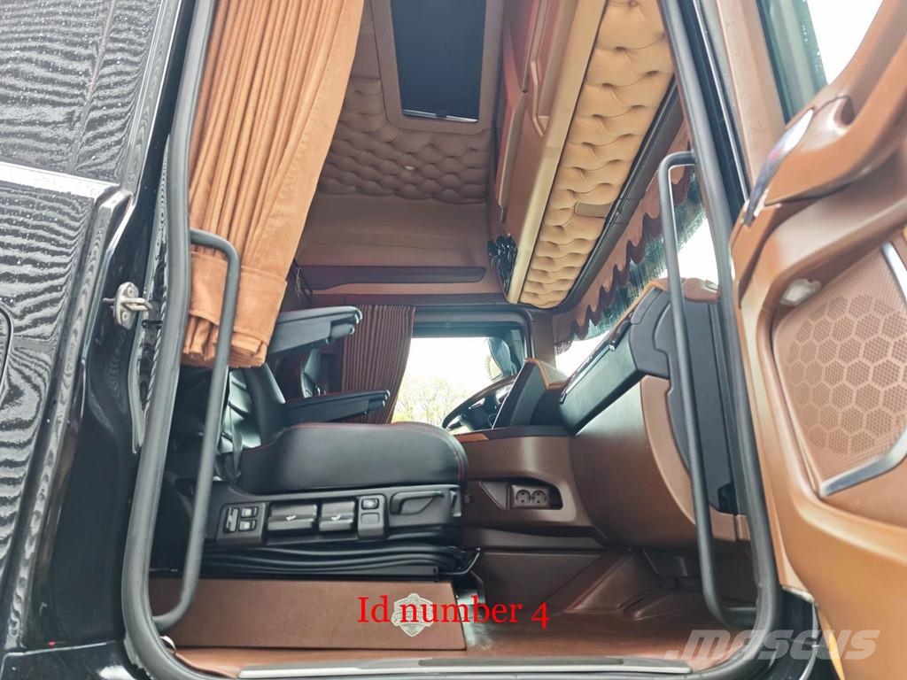 Scania S580 V8 6x2 Longline Showtruck! Cabezas tractoras