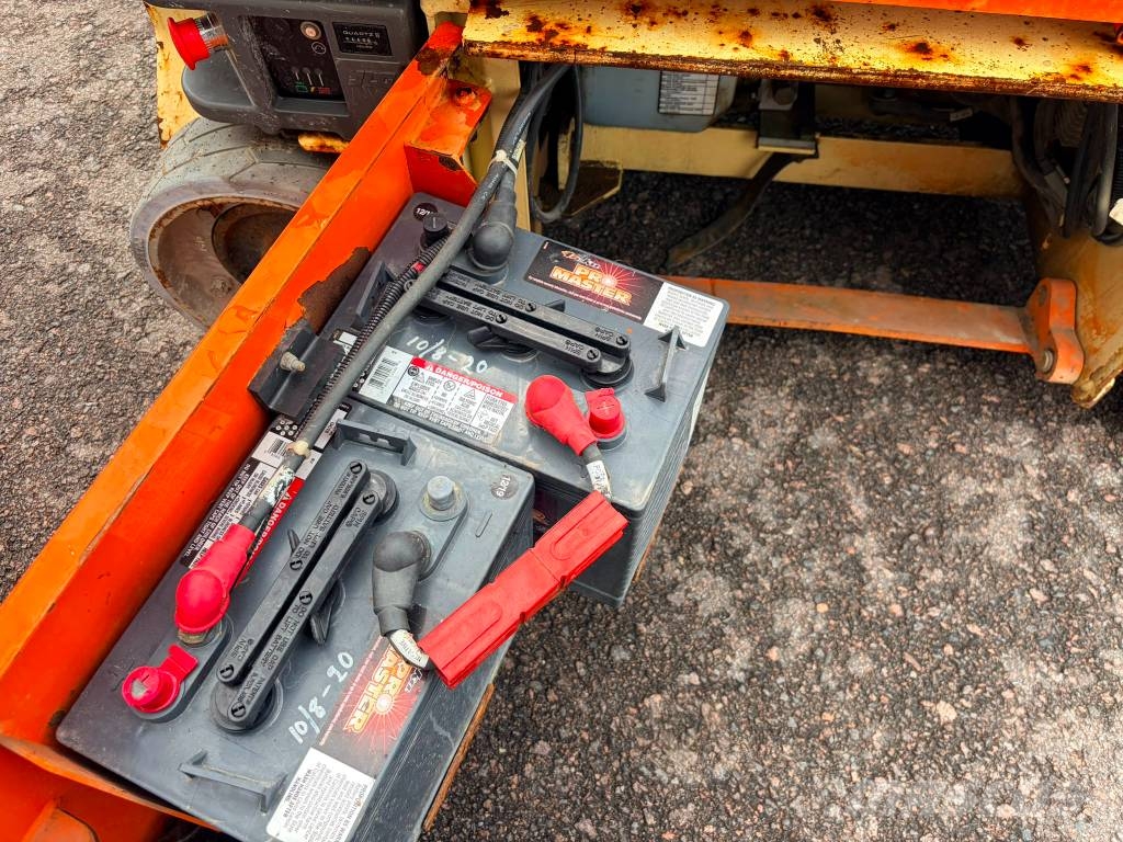 JLG 1230 ES Saxliftar