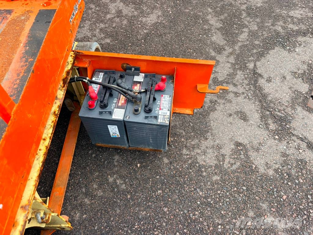 JLG 1230 ES Saxliftar