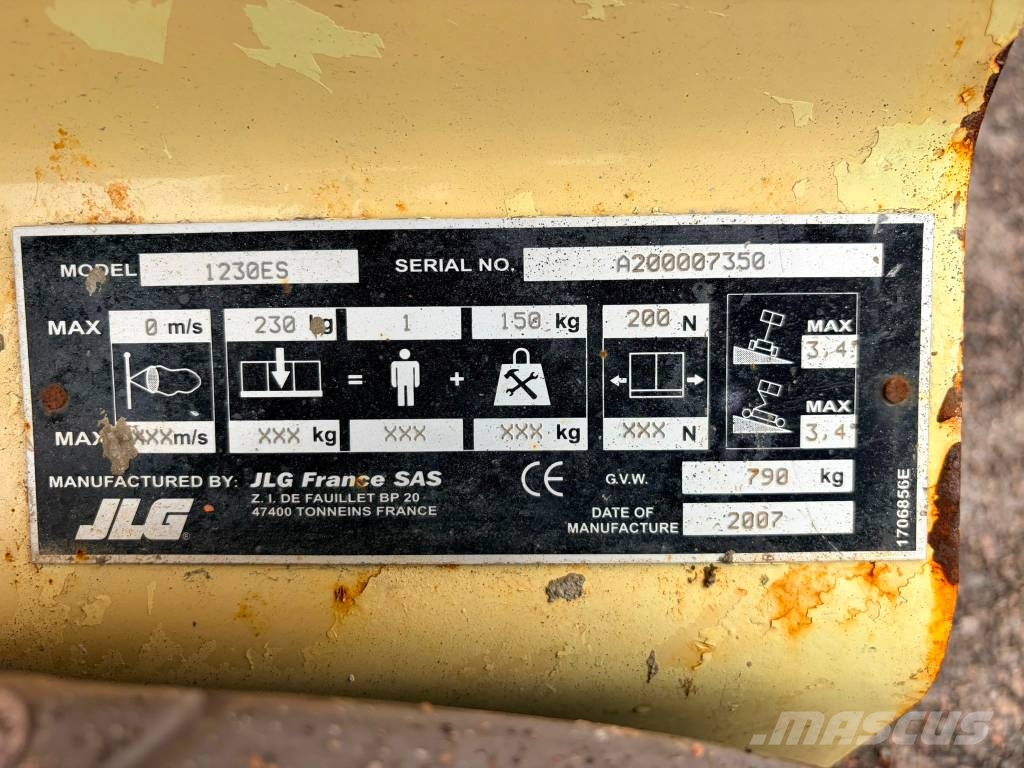 JLG 1230 ES Saxliftar