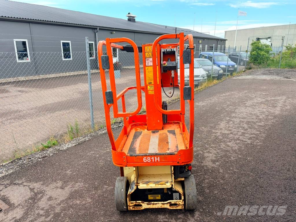 JLG 1230 ES Saxliftar