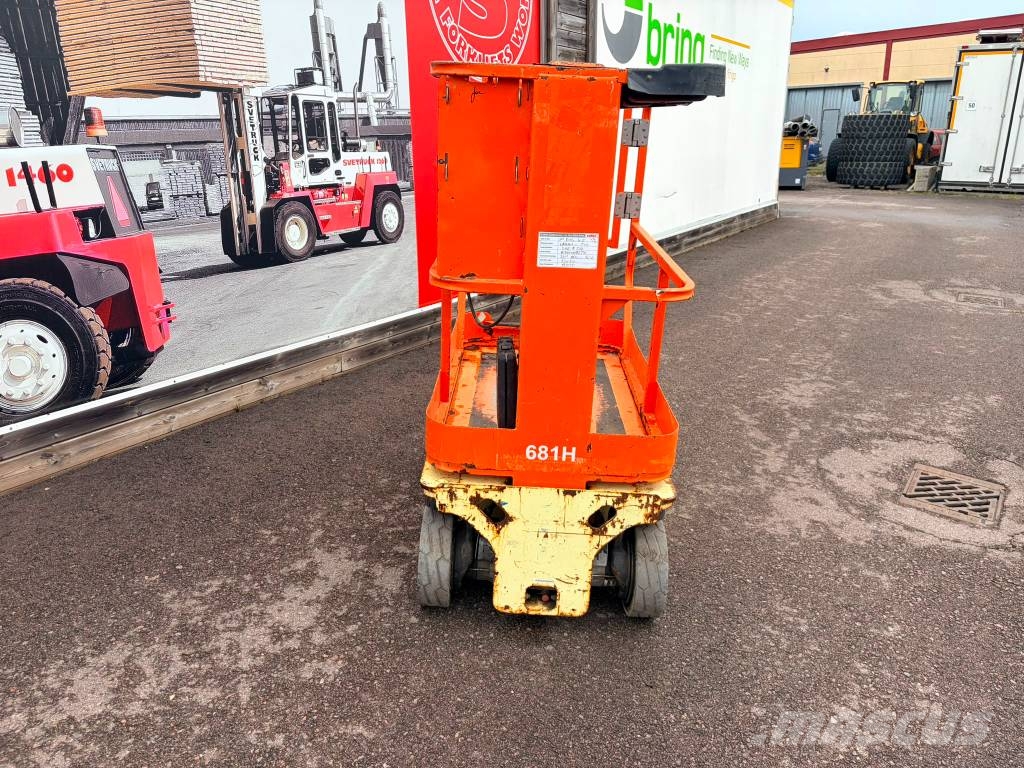 JLG 1230 ES Saxliftar