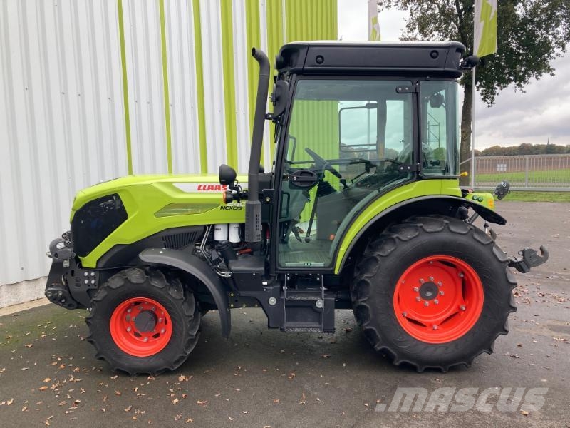 CLAAS NEXOS 240 M Tractors
