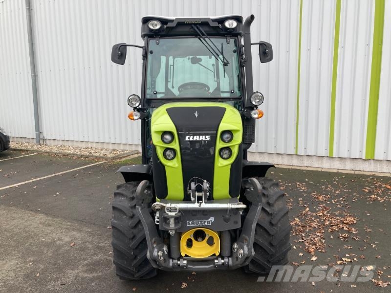 CLAAS NEXOS 240 M Tractors