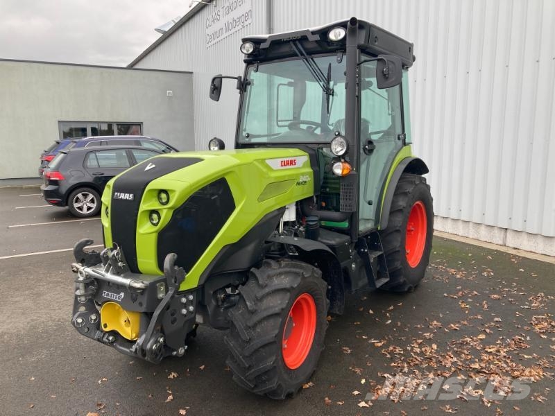 CLAAS NEXOS 240 M Tractors