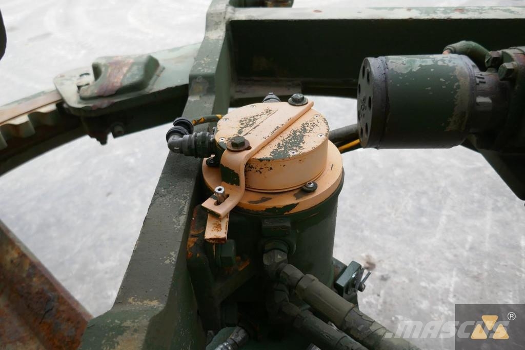 CAT 130G Ex-army Grederji
