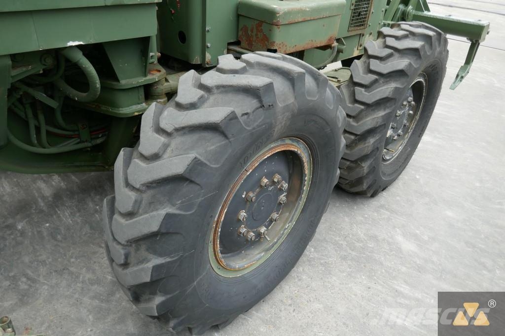 CAT 130G Ex-army Grederji