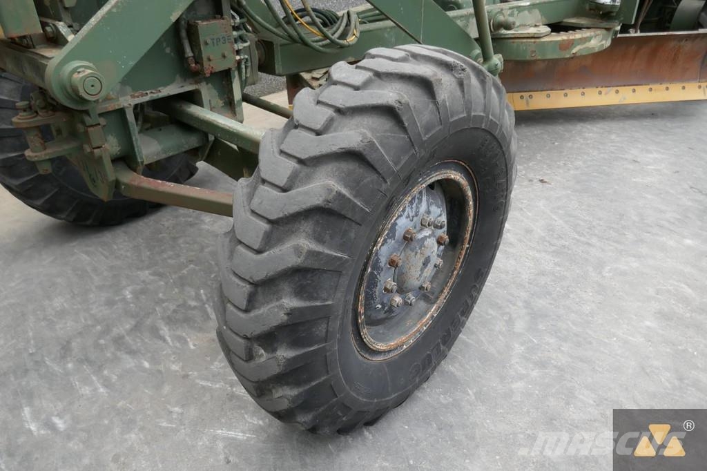 CAT 130G Ex-army Grederji