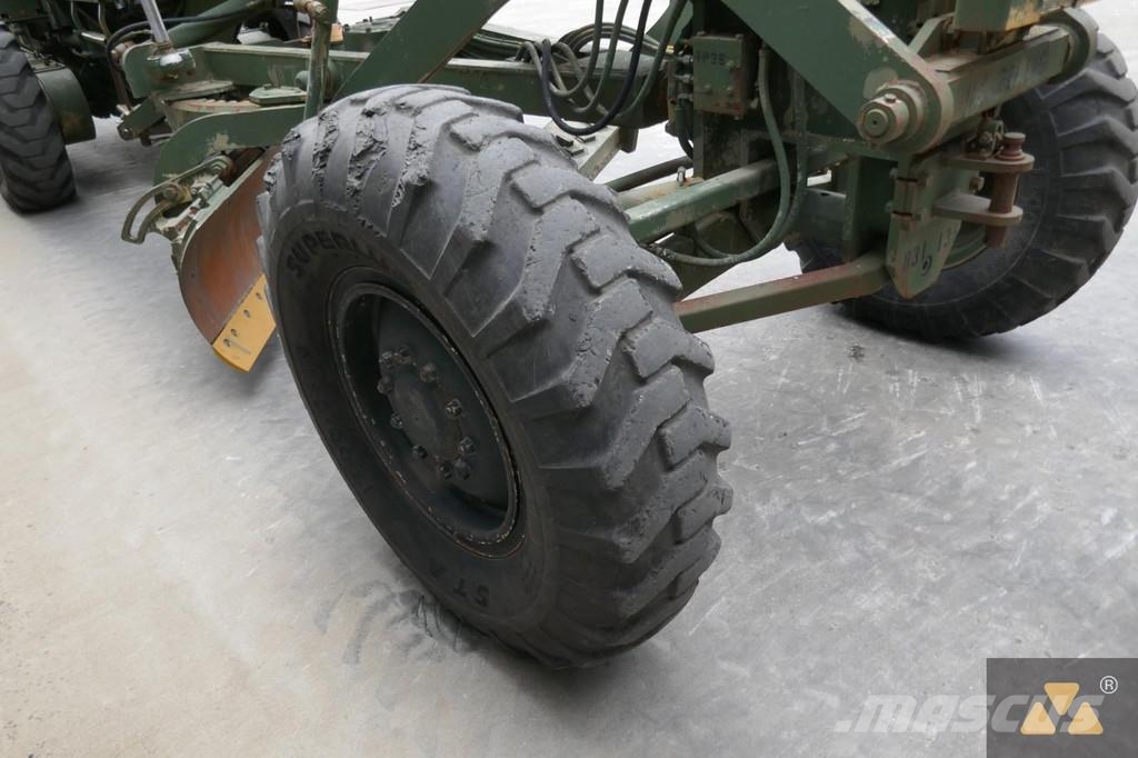 CAT 130G Ex-army Grederji
