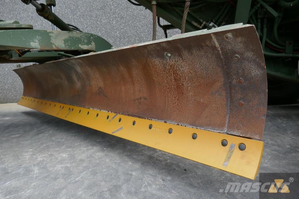 CAT 130G Ex-army Motoniveladoras