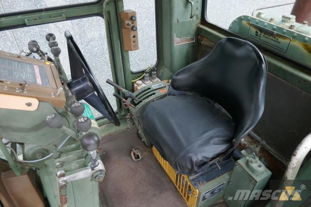 CAT 130G Ex-army Grederji