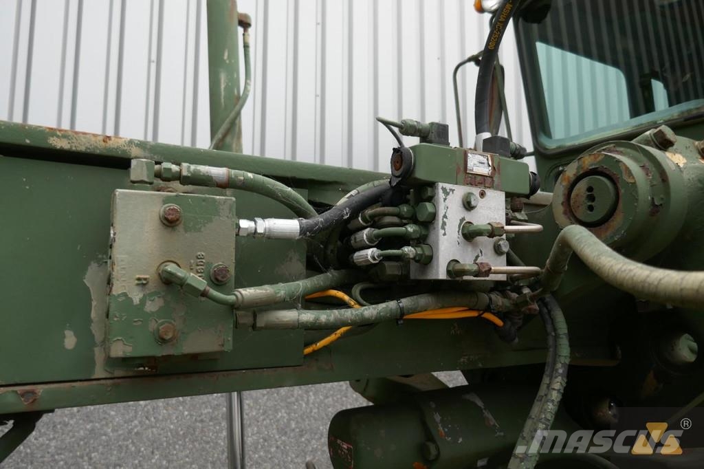 CAT 130G Ex-army Grederji