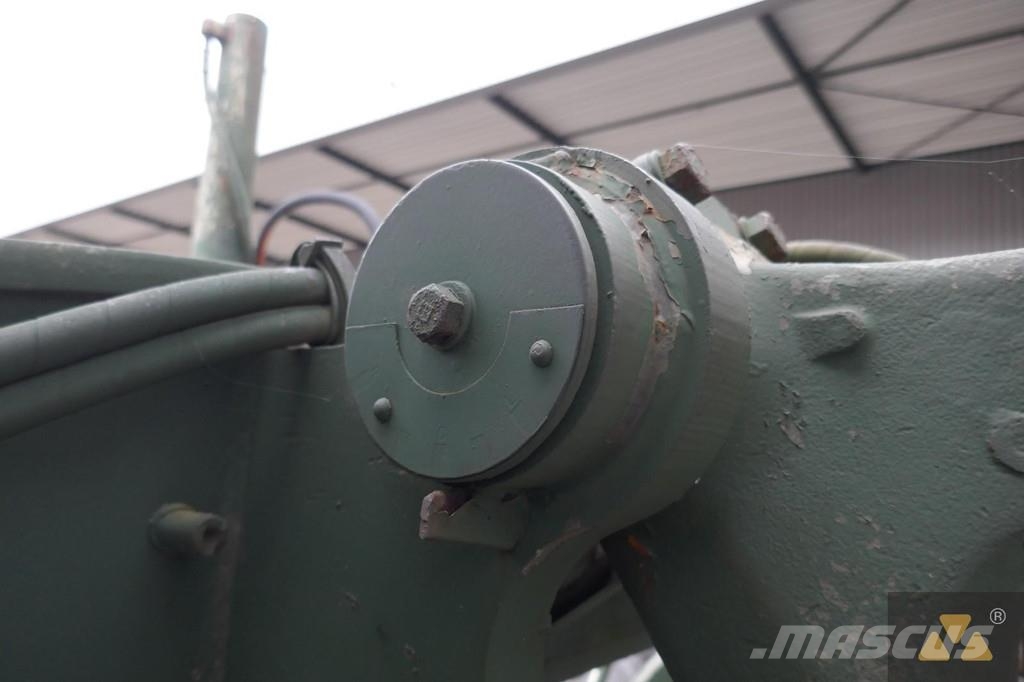 CAT 130G Ex-army Motoniveladoras