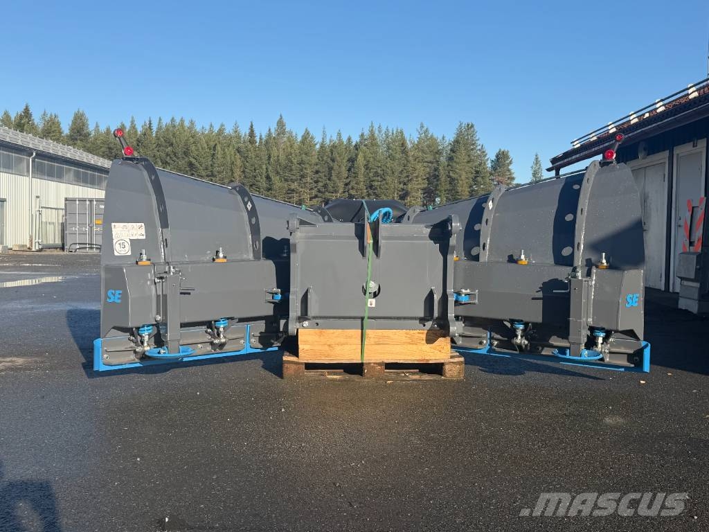 SE Equipment 3,70m ny vikplog med kombifäste o diagonalfunktion Hjullastare