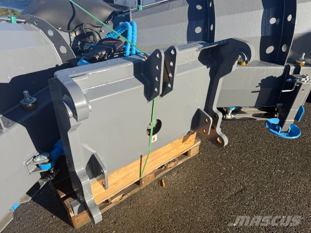 SE Equipment 3,70m ny vikplog med kombifäste o diagonalfunktion Hjullastare