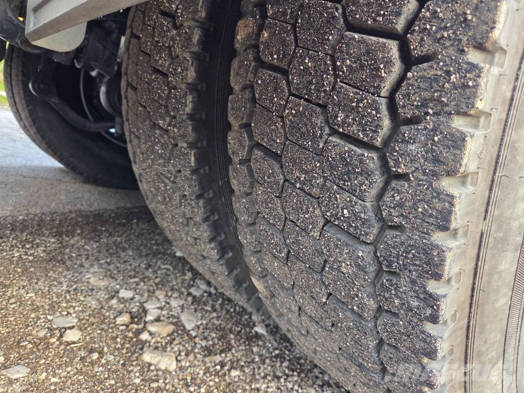 MAN TGS 26.440 6x4 + PALFINGER PK27002 شاحنات مسطحة/مفصلية الجوانب