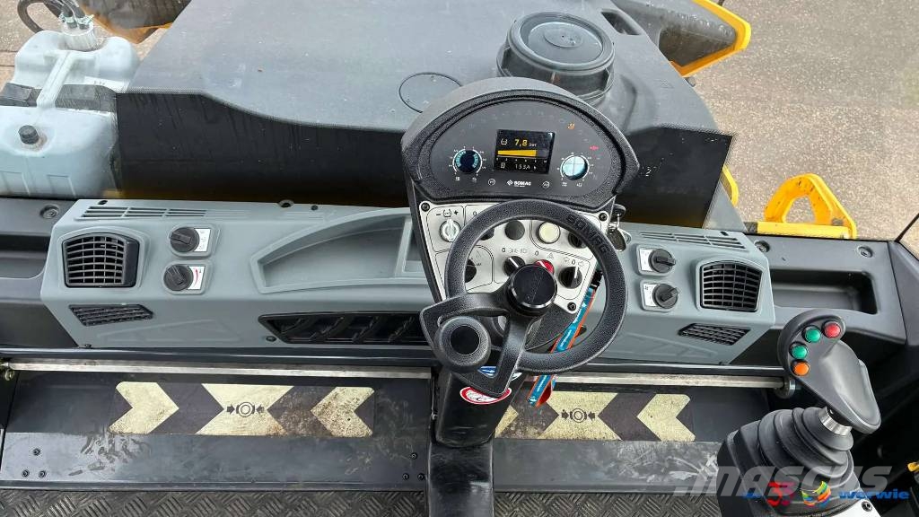 Bomag BW 28 RH Pneumorehvidega rullid