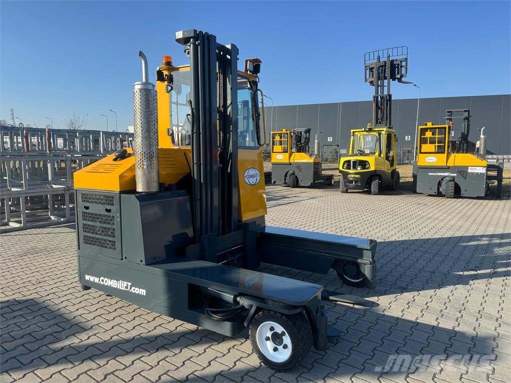 Combilift C3000/ Triplex 5500 mm Повдигач с движение в 4 посоки