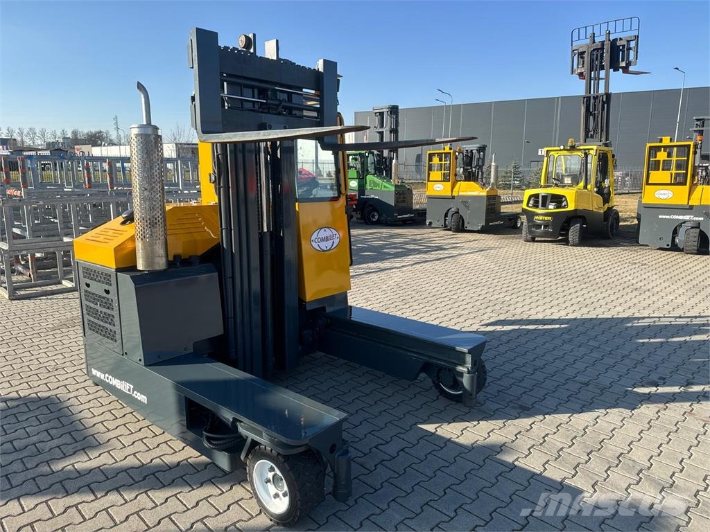Combilift C3000/ Triplex 5500 mm 4-way reach trucks