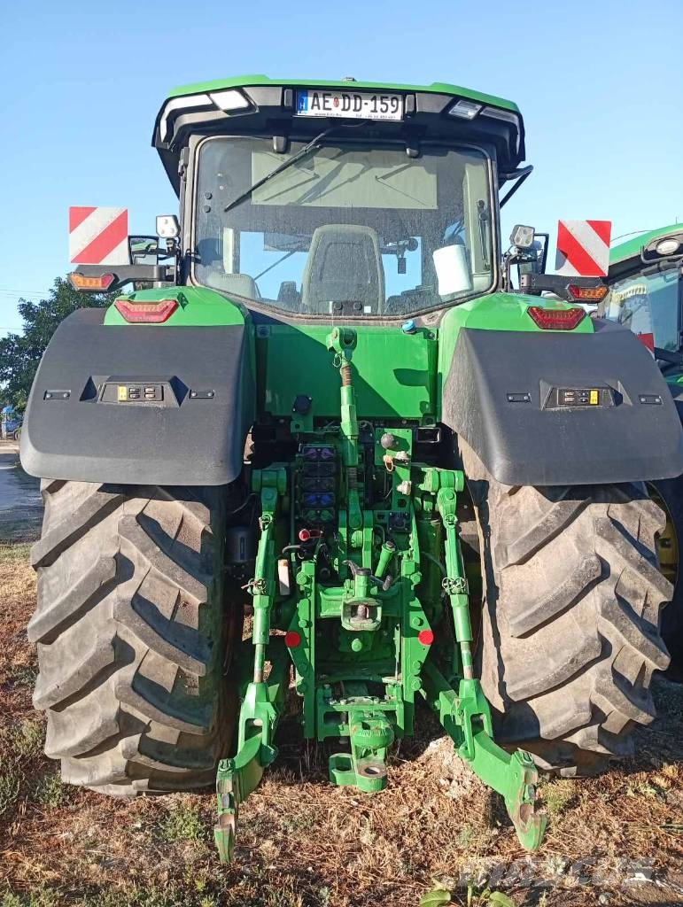 John Deere 8R 340 Traktori