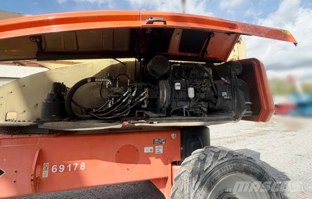 JLG 1350SJP Teleskopbühnen