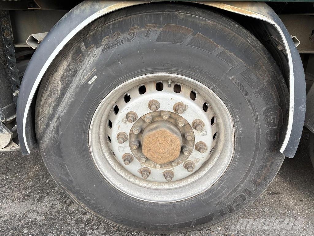 Samro CT28MH + 3 X AXLE + DHOLLANDIA LOADLIFT 侧帘拖车