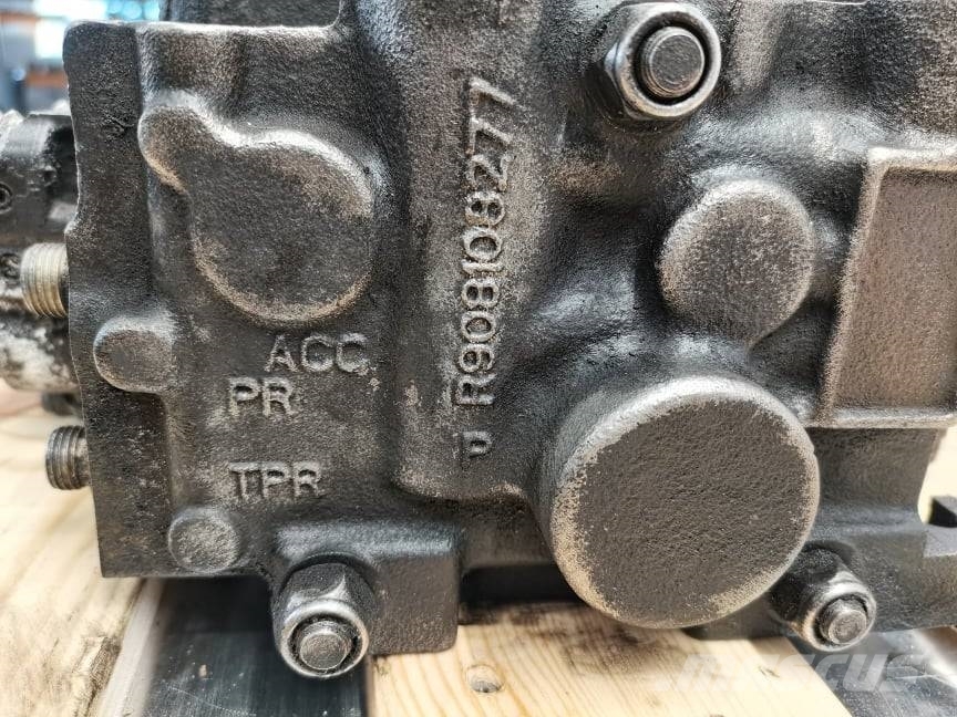 Manitou MLT 635 hydraulic distributor Hydraulics