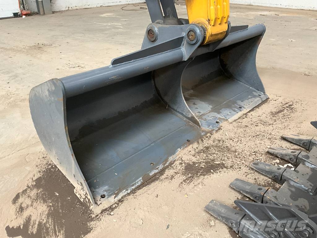 XCMG XE 60 G Pro unused حفارات صغيرة أقل من 7 طن (حفارات صغيرة)