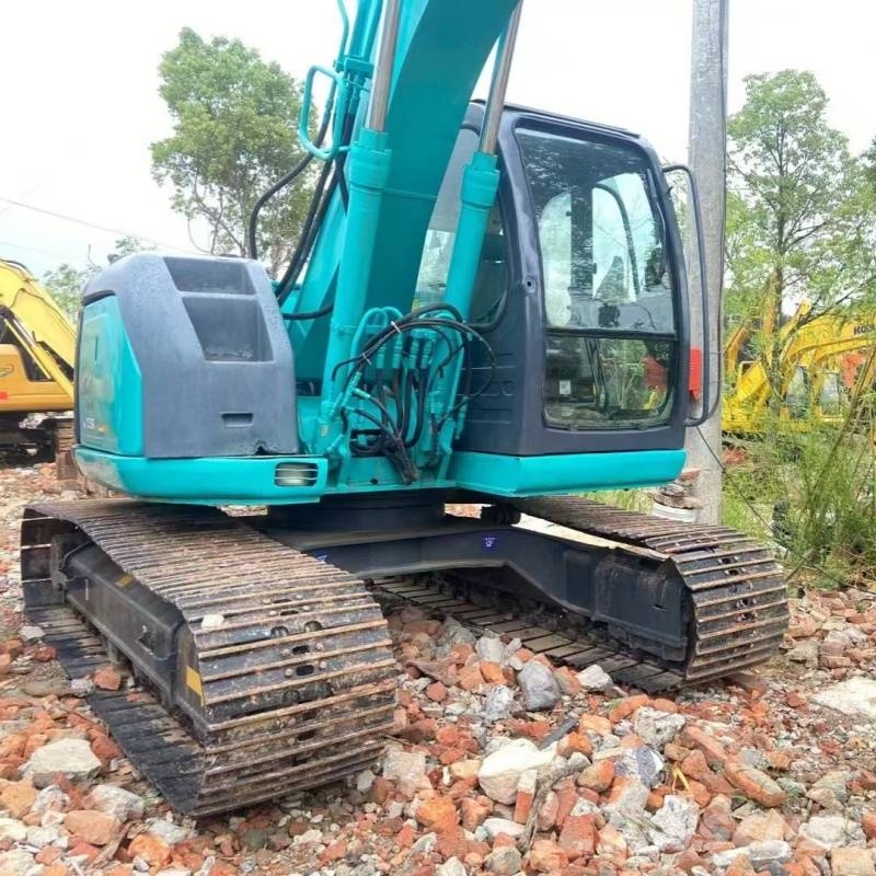 Kobelco SK 135 SR Гусеничные экскаваторы