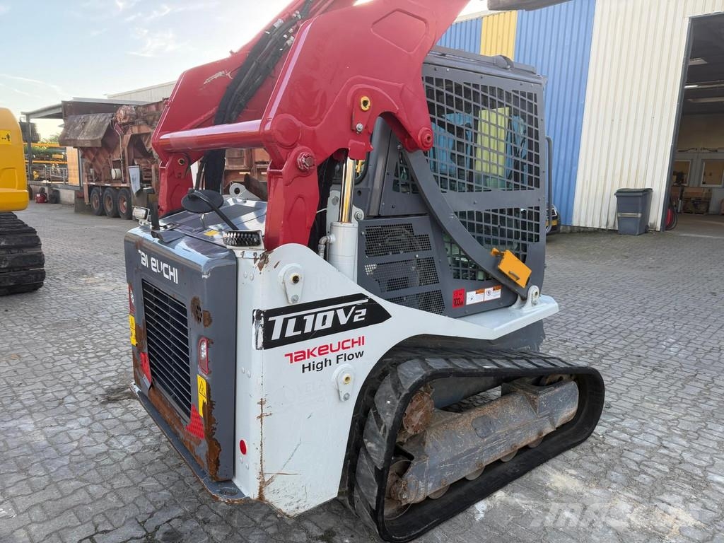 Takeuchi TL10V-2 . Ładowarki burtowe