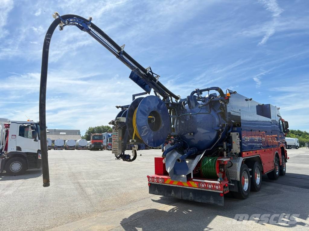 Mercedes-Benz Actros 4151 V8 8x8 Hvidtved Larsen RECycler 410 Paine-/imuautot