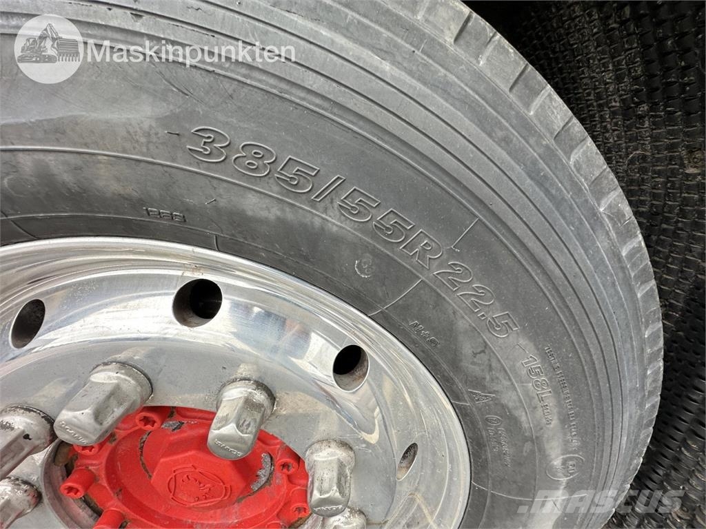 Scania R650B6X2*4NB شاحنات ذات صهاريج