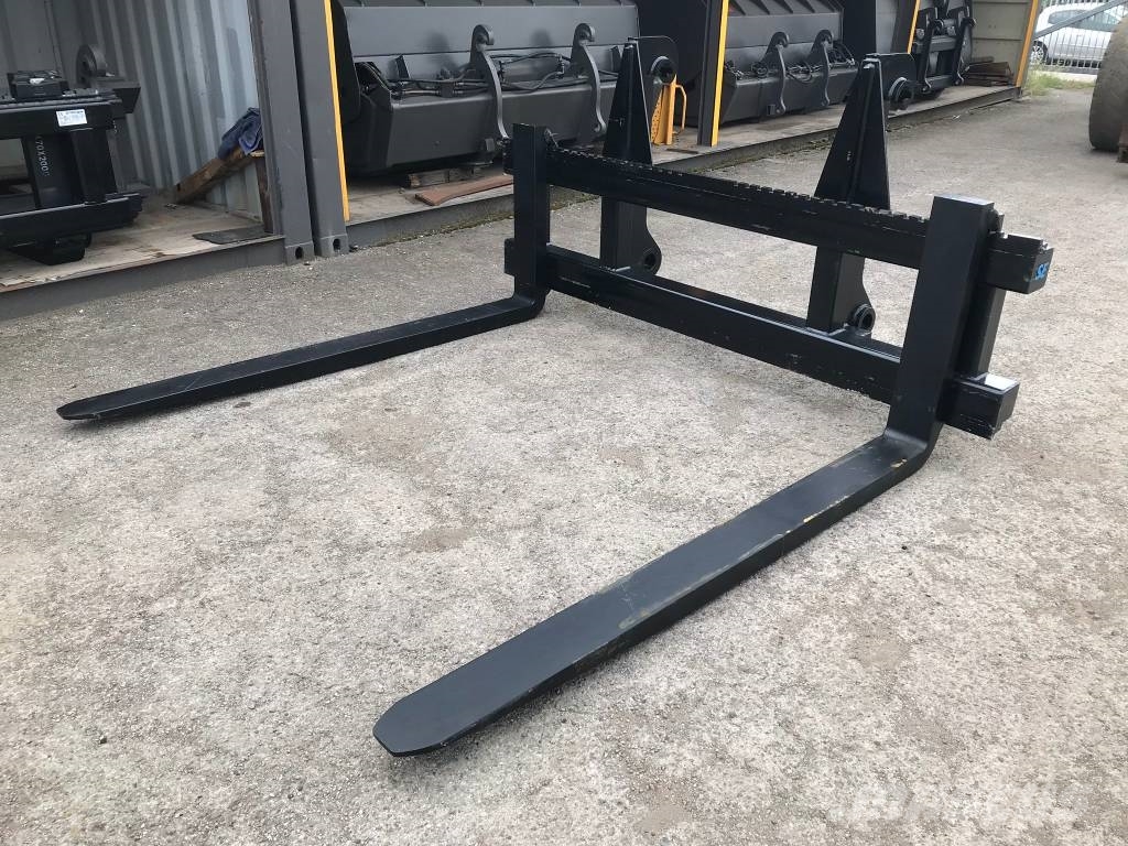SE-Volvo-Liebherr-Cat L150-180 Container forks Građevinarske viljuške