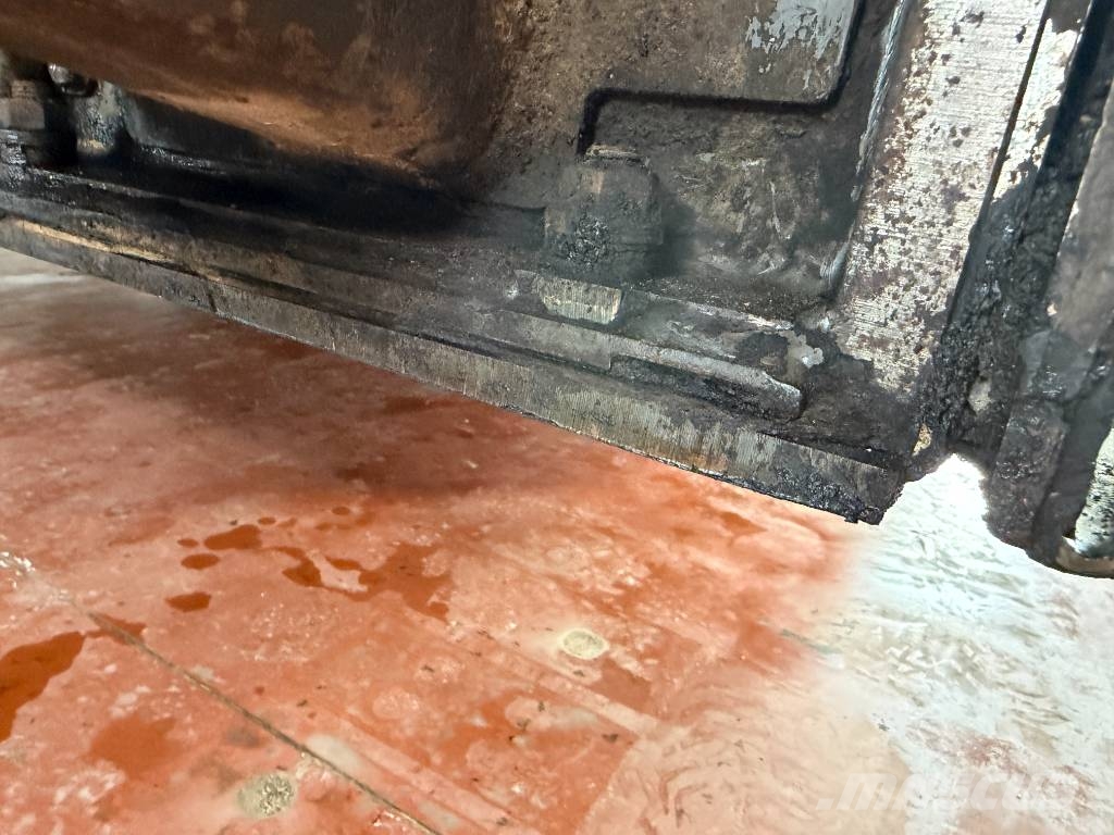 Volvo P6820C ABG Asfalto klotuvai