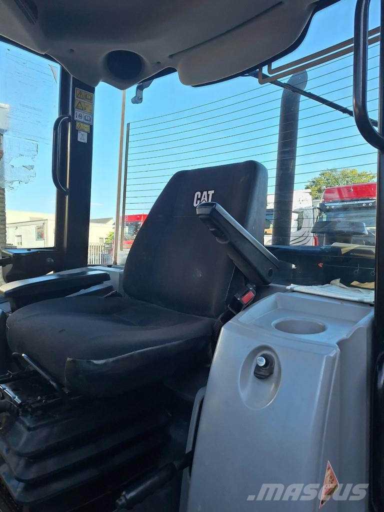 CAT 906M 906M Φορτωτές με λάστιχα (Τροχοφόροι)